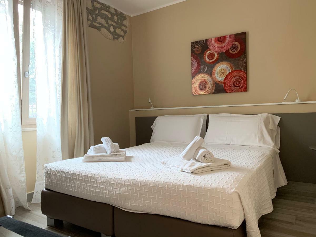 Olivier House Hotel เวโรนา ภายนอก รูปภาพ